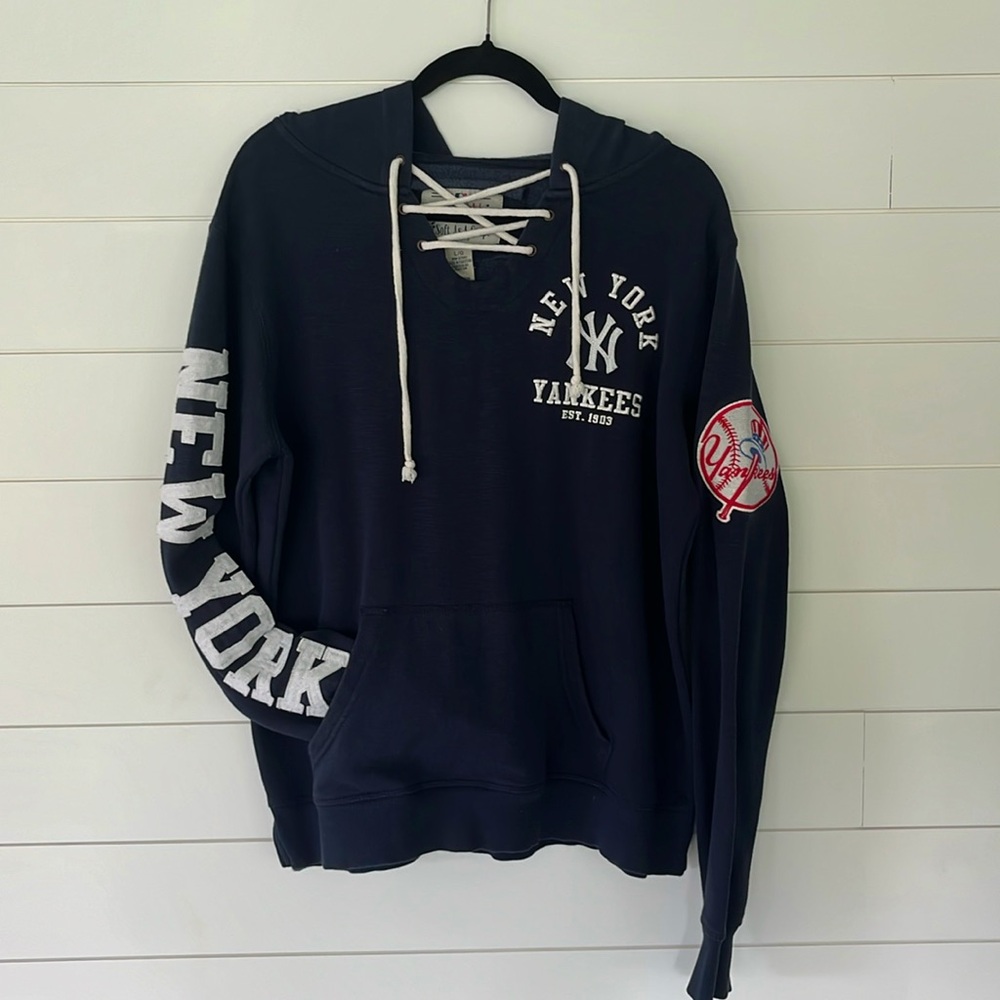 Women’s New York Yankees Hoody